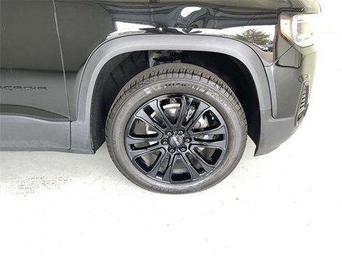 Certified 2023 GMC Acadia SLT w/ Elevation Edition image 14