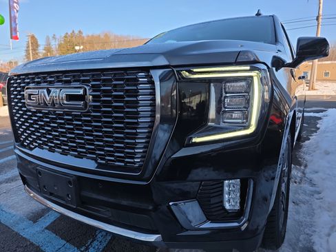 Used 2023 GMC Yukon XL Denali Ultimate image 12