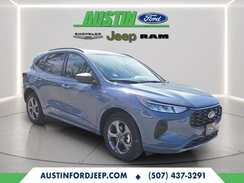 Certified 2023 Ford Escape ST-Line w/ Tech Pack #1 image 7