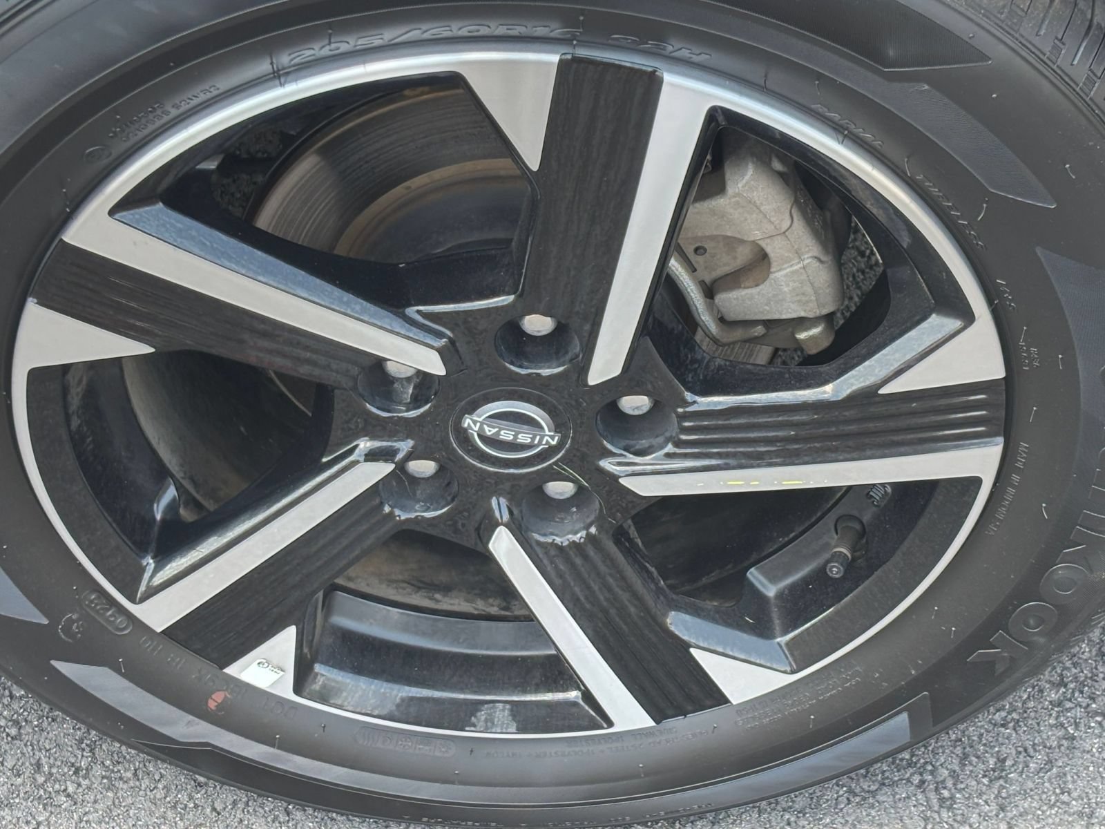 Used 2025 Nissan Sentra SV FWD image 26