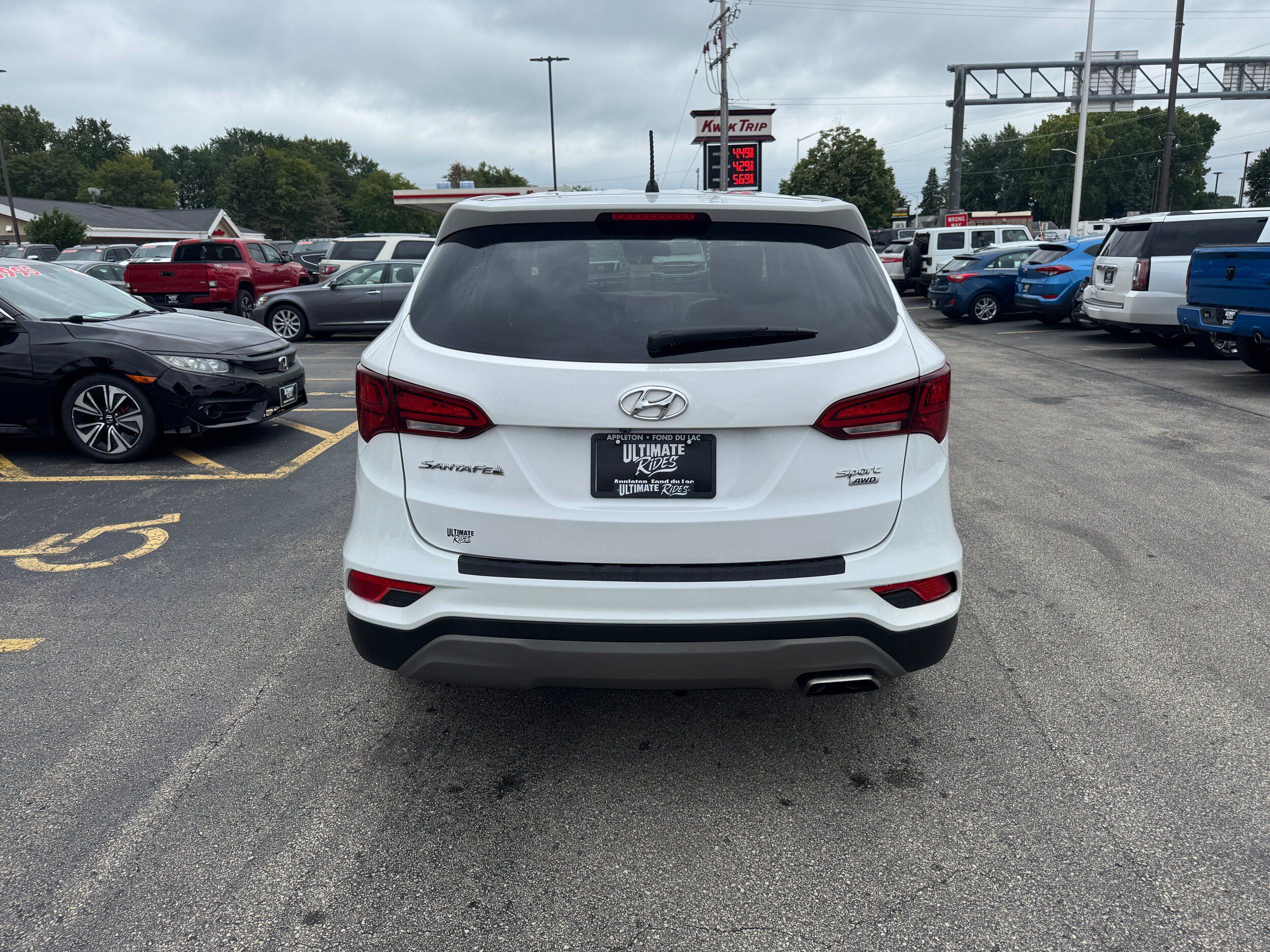 Used 2018 Hyundai Santa Fe Sport AWD/4WD image 4