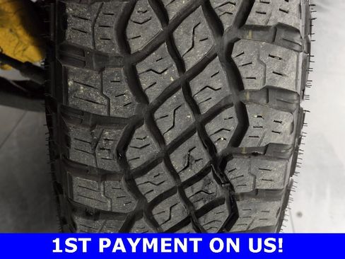 Used 2024 Chevrolet Silverado 1500 ZR2 w/ Technology Package image 37