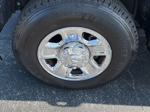 Used 2024 RAM 3500 Tradesman w/ Chrome Appearance Group AWD/4WD image 10