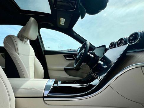Certified 2023 Mercedes-Benz C 300 4MATIC Sedan image 18