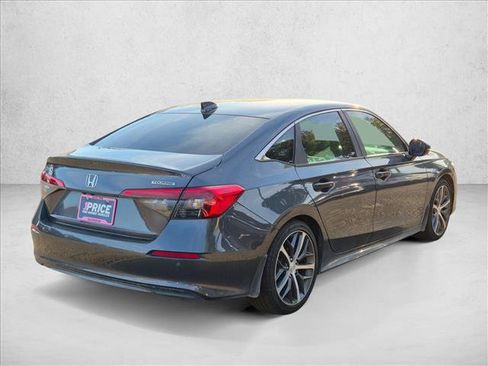 Used 2023 Honda Civic Touring image 5