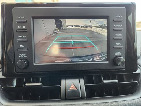 Used 2019 Toyota RAV4 XLE w/ Convenience Package image 17