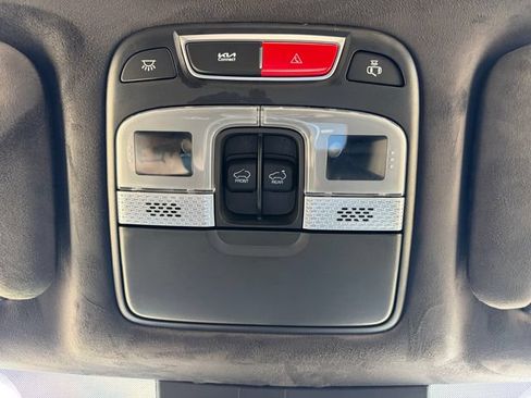 Certified 2025 Kia Telluride SX Prestige X-Line AWD/4WD image 28