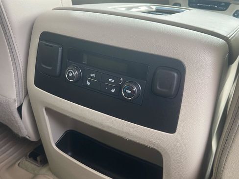 Used 2017 GMC Yukon Denali AWD/4WD image 15