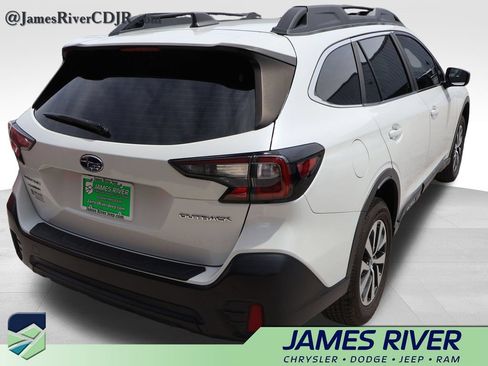 Used 2021 Subaru Outback AWD/4WD image 5