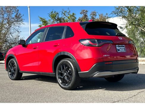 Certified 2023 Honda HR-V Sport image 3