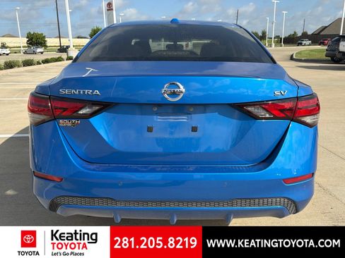 Used 2022 Nissan Sentra SV w/ All-Weather Package FWD image 4