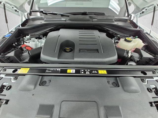 New 2026 Land Rover Range Rover Sport Dynamic SE AWD/4WD image 17