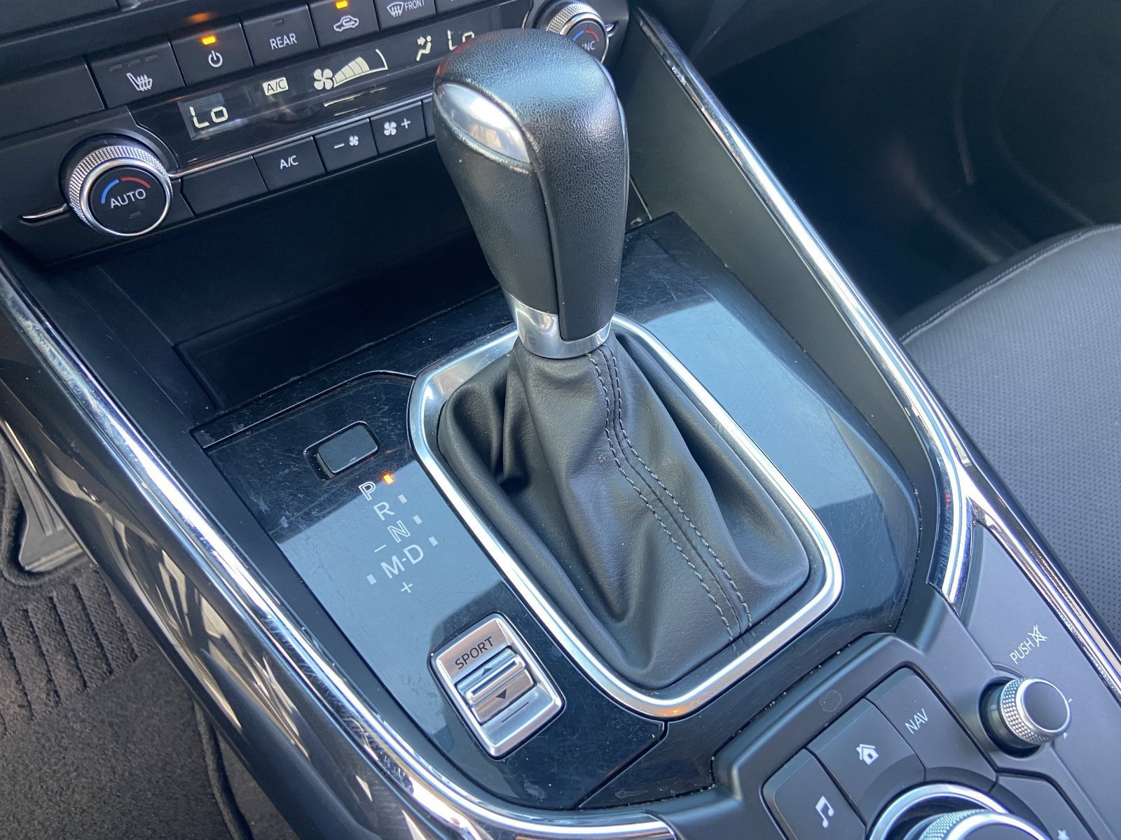 Used 2019 MAZDA CX-9 Touring FWD image 22