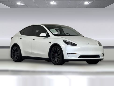 Used 2021 Tesla Model Y Performance image 6