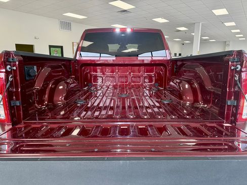 Used 2022 RAM 2500 Big Horn image 9