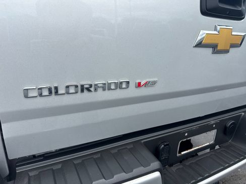 Used 2019 Chevrolet Colorado W/T w/ Custom Special Edition AWD/4WD image 13