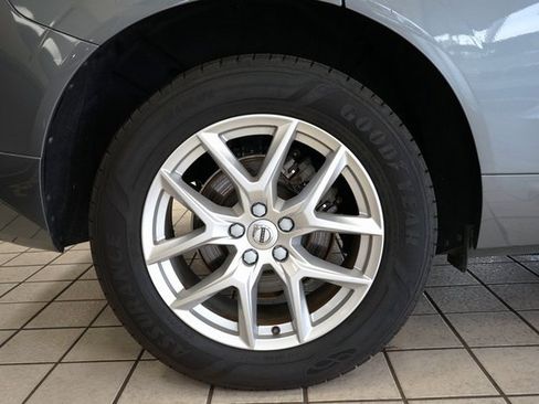 Used 2020 Volvo XC60 T5 Momentum image 57