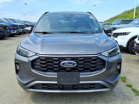 Certified 2023 Ford Escape ST-Line Select w/ Tech Pack #2 AWD/4WD image 2
