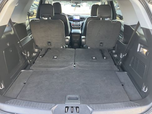 Used 2023 Ford Explorer XLT w/ Equipment Group 202A image 19
