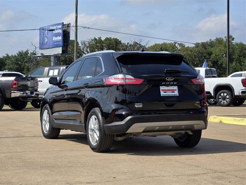 Used 2022 Ford Edge SEL w/ Convenience Package image 4