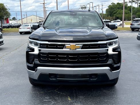 Used 2023 Chevrolet Silverado 1500 LT AWD/4WD image 2