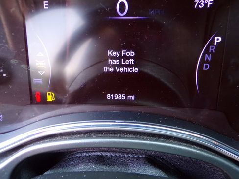 Certified 2022 Jeep Grand Cherokee Laredo X AWD/4WD image 24