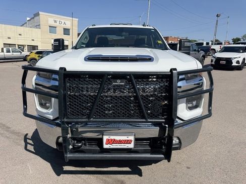 Used 2022 Chevrolet Silverado 3500 LT w/ Convenience Package image 8