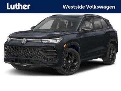 Used 2025 Volkswagen Tiguan SE R-Line