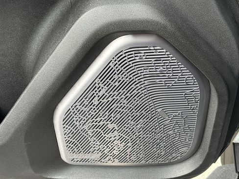 New 2025 GMC Hummer EV 3X image 25