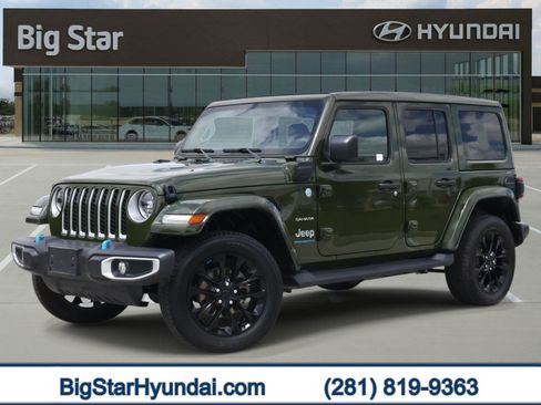 Used 2023 Jeep Wrangler Unlimited Sahara AWD/4WD image 1