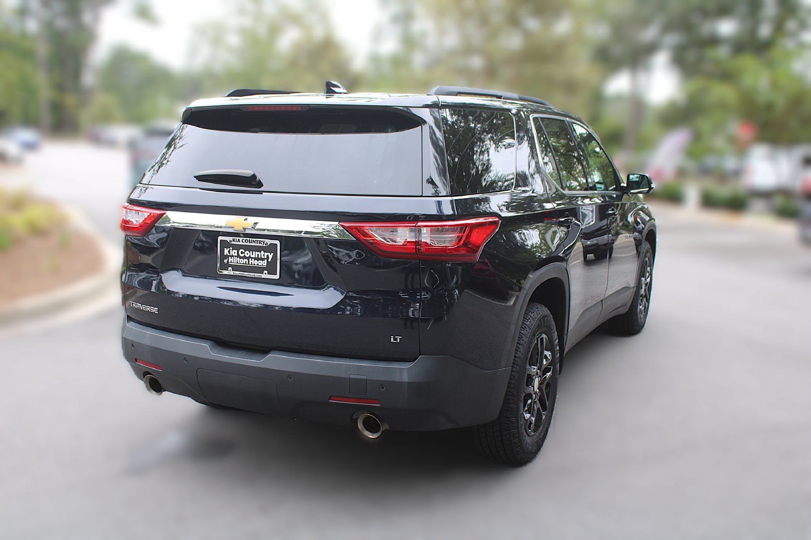 Used 2020 Chevrolet Traverse LT FWD image 12