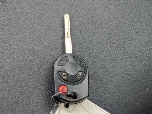 Used 2015 Ford Escape SE w/ Equipment Group 201A FWD image 32