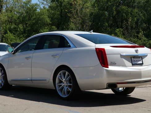 Used 2014 Cadillac XTS Premium FWD image 17