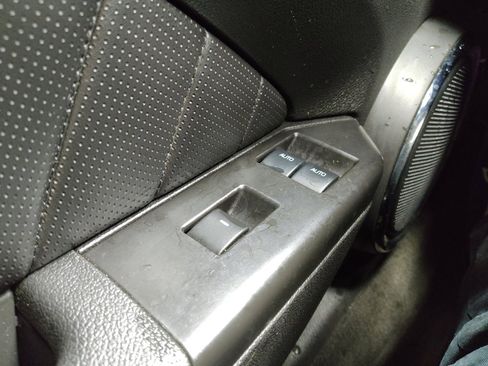 Used 2013 Ford Mustang Premium image 27