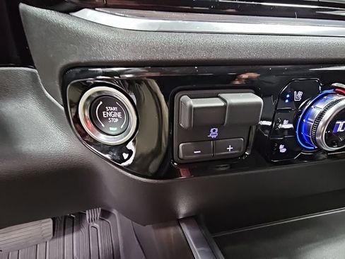 New 2026 GMC Sierra 1500 SLT w/ SLT Premium Plus Package image 22