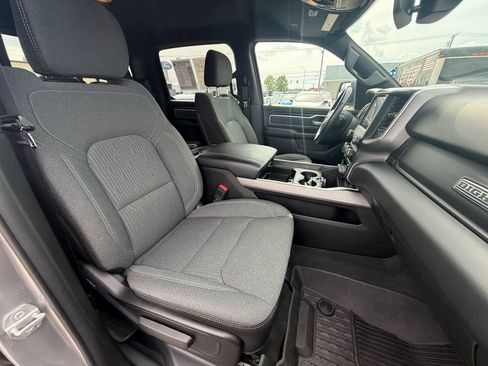 Used 2022 RAM 1500 Big Horn AWD/4WD image 30