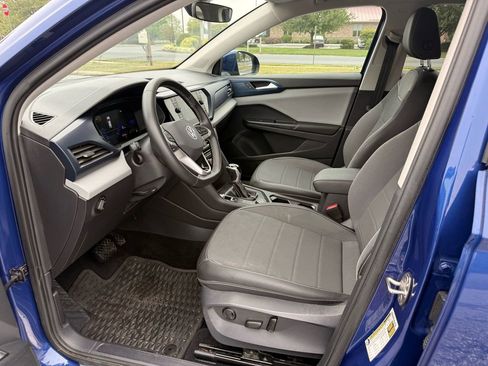 Used 2023 Volkswagen Taos SE image 10