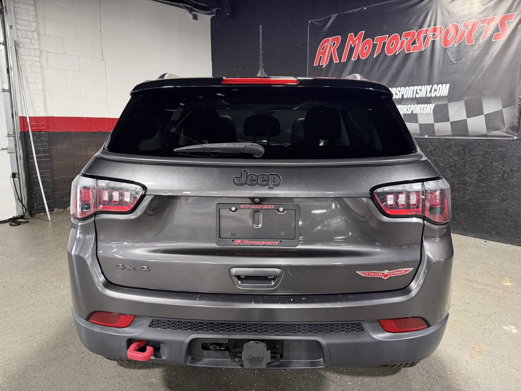 Used 2019 Jeep Compass Trailhawk w/ Leather Interior Group AWD/4WD image 4