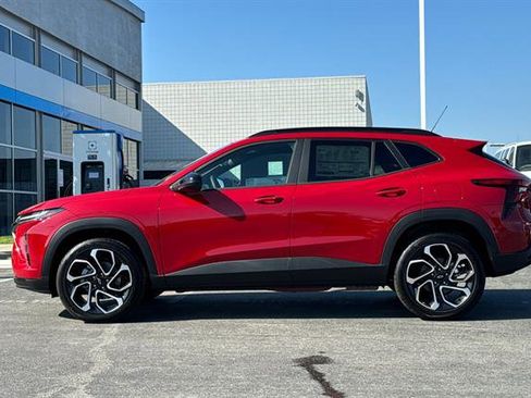 New 2026 Chevrolet Trax RS w/ Driver Confidence Package image 7