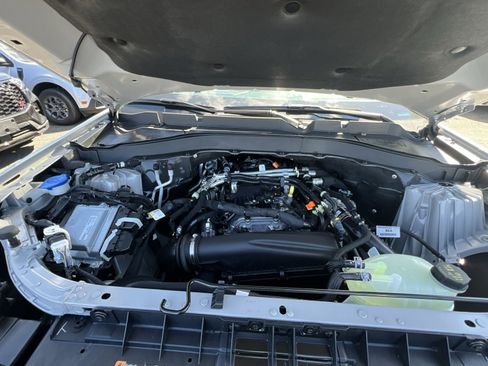 New 2025 Ford Explorer Active w/ Active Comfort Package image 29