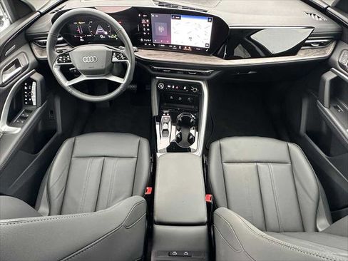 New 2025 Audi Q5 Premium Plus image 18