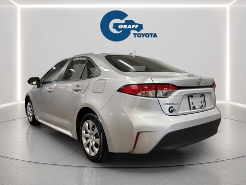 Used 2024 Toyota Corolla LE FWD image 9