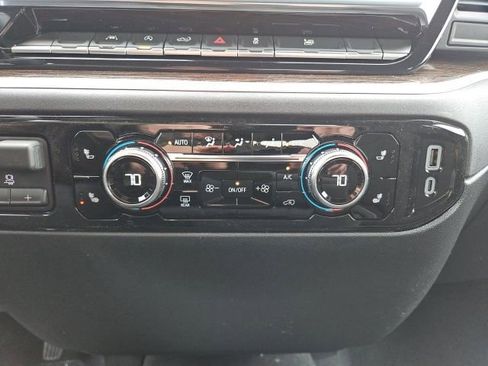 New 2026 GMC Sierra 1500 SLE image 19