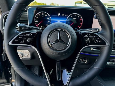Certified 2025 Mercedes-Benz GLS 450 4MATIC image 14