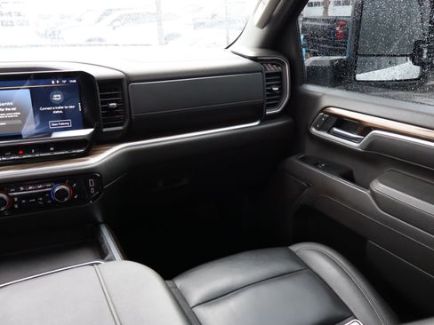 Used 2025 Chevrolet Silverado 3500 LT w/ All Star Edition AWD/4WD image 15
