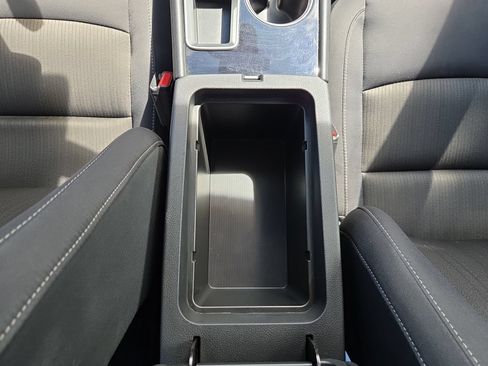 Used 2024 Nissan Altima 2.5 SV FWD image 28