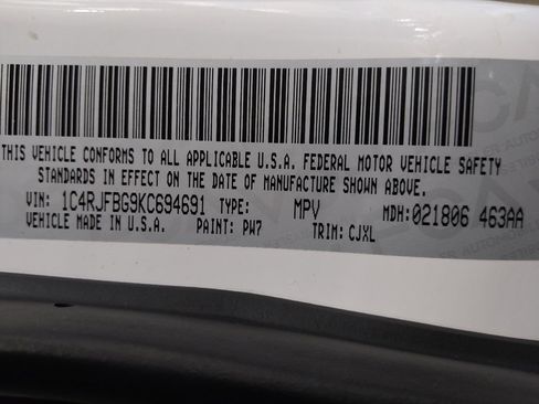 Used 2019 Jeep Grand Cherokee Limited image 33