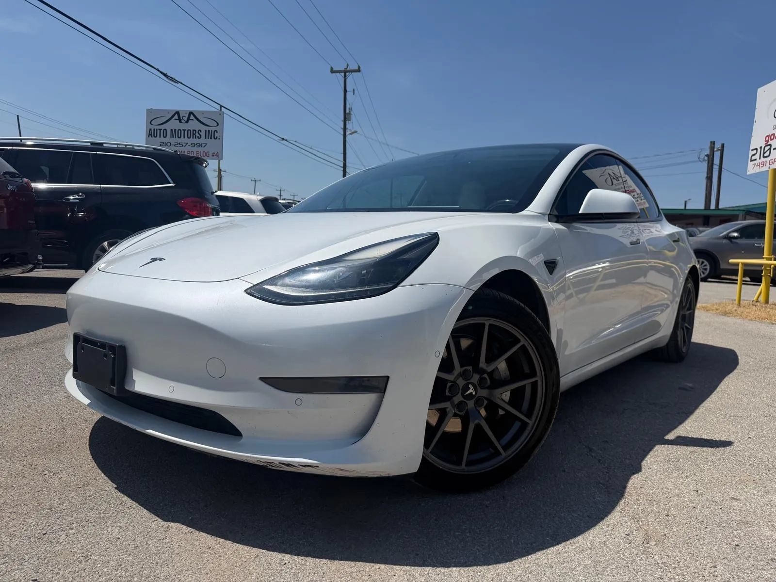 Used 2021 Tesla Model 3 Standard Range Plus RWD image 1
