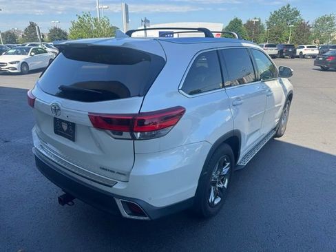 Used 2019 Toyota Highlander Limited Platinum AWD/4WD image 19