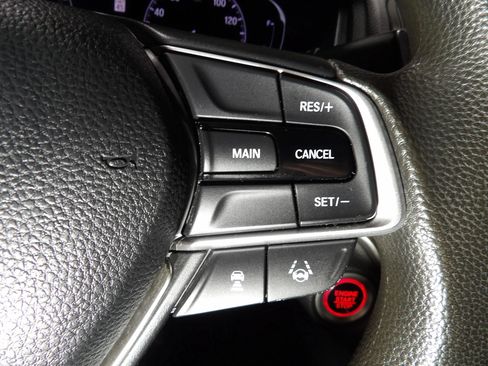 Used 2020 Honda Accord EX image 19